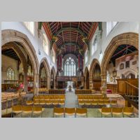 Leicester Cathedral, Nave, photo Diliff, Wikipedia.jpg